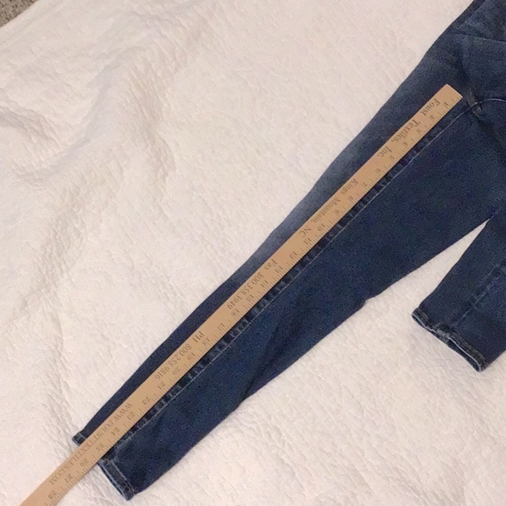A&F ‘The Super Skinny’ High Rise Curve Love Distressed Jeans Sz.26|2 - Picture 6 of 7